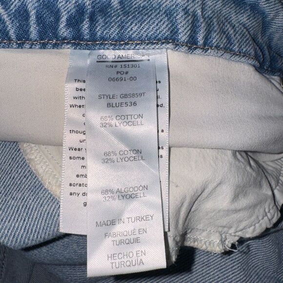 Good American Jeans Size 22 Light Wash Raw Split Hem Distressed - Picture 3 of 6